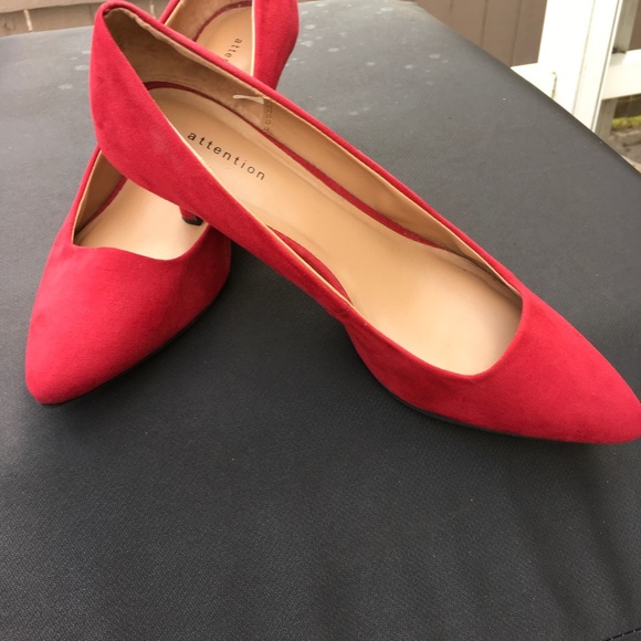 Attention Red Suede like Pumps size 9 - Picture 7 of 10